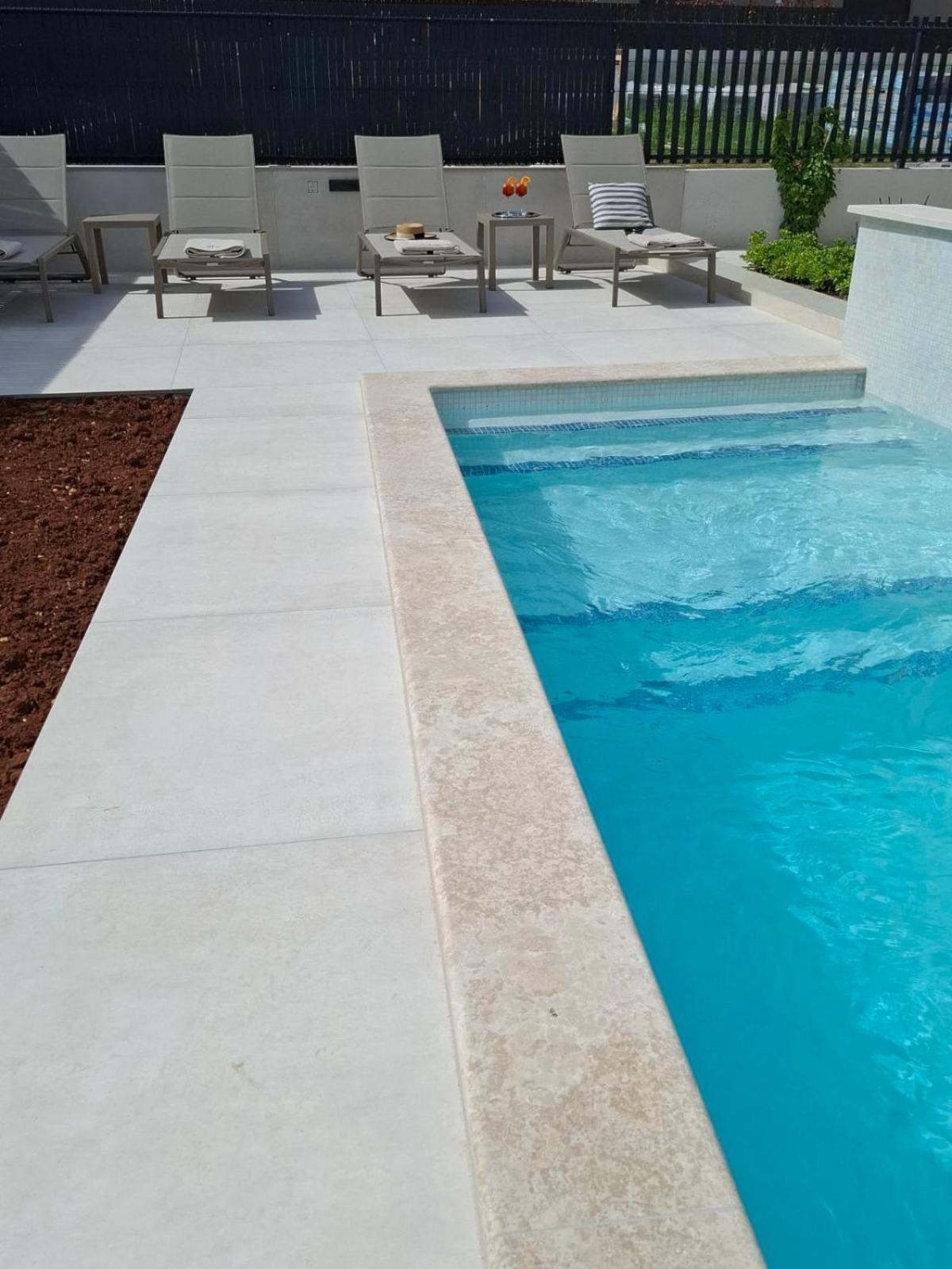 Apartment 4r Royal Rojnic 2 *